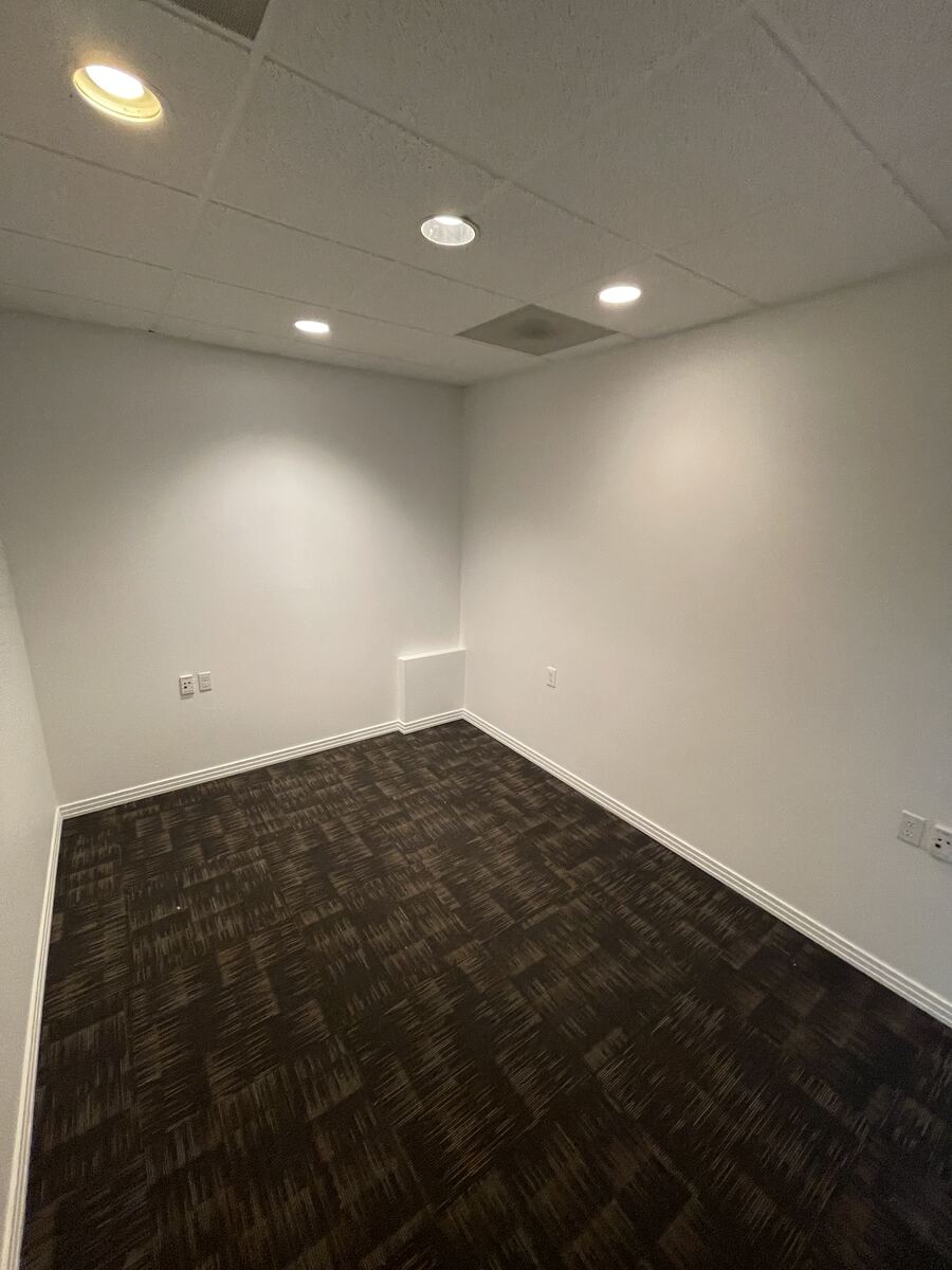 Additional flex room ideal for private office or maker space at 1815 Slabtown Portland